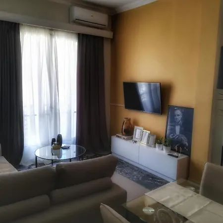 Cosy Retro Apartment